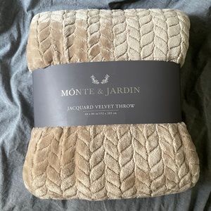 Monte & Jardin Throw